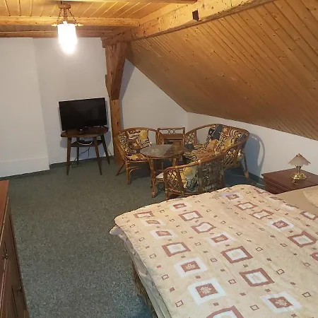 Chalupa V Desné Chalet *